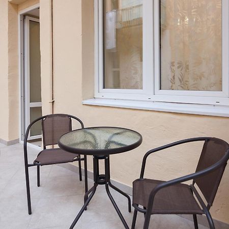 Royal Apartment On Slovatskogo 8 Lviv Exterior photo